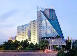 estrel_hotel_exterior02(1)